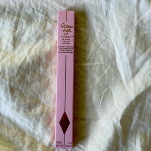 Pillow talk lip cheat